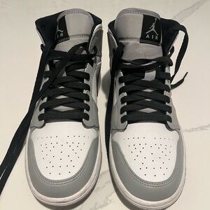 Jordan Men's Black and Gray High-Top Sneakers